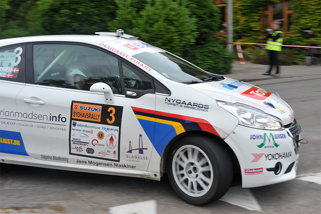Kim Madsen og Line Lykke vandt 2WD-divisionen i deres første start i en Peugeot 208 R2